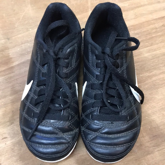 Nike Soccer Cleats - Toddler Size 10C - Picture 4 of 8